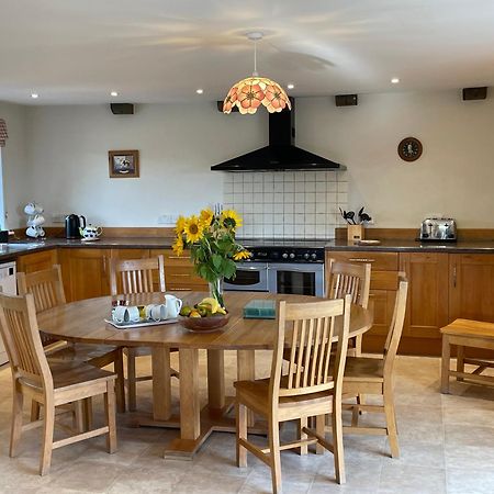 Crowthorne, Bookham Court Villa Dorchester Ngoại thất bức ảnh